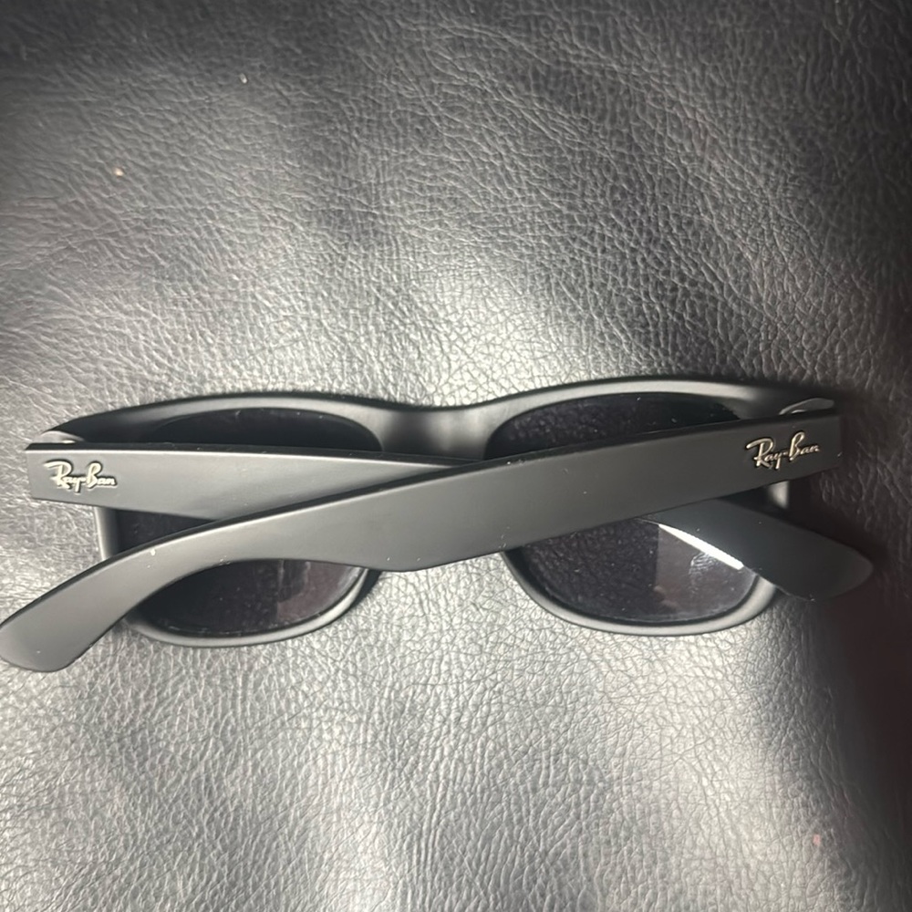 RAYBAN POLARIZED SUNGLASSES JUSTIN RB4165 BLACK RUBBER FRAME
